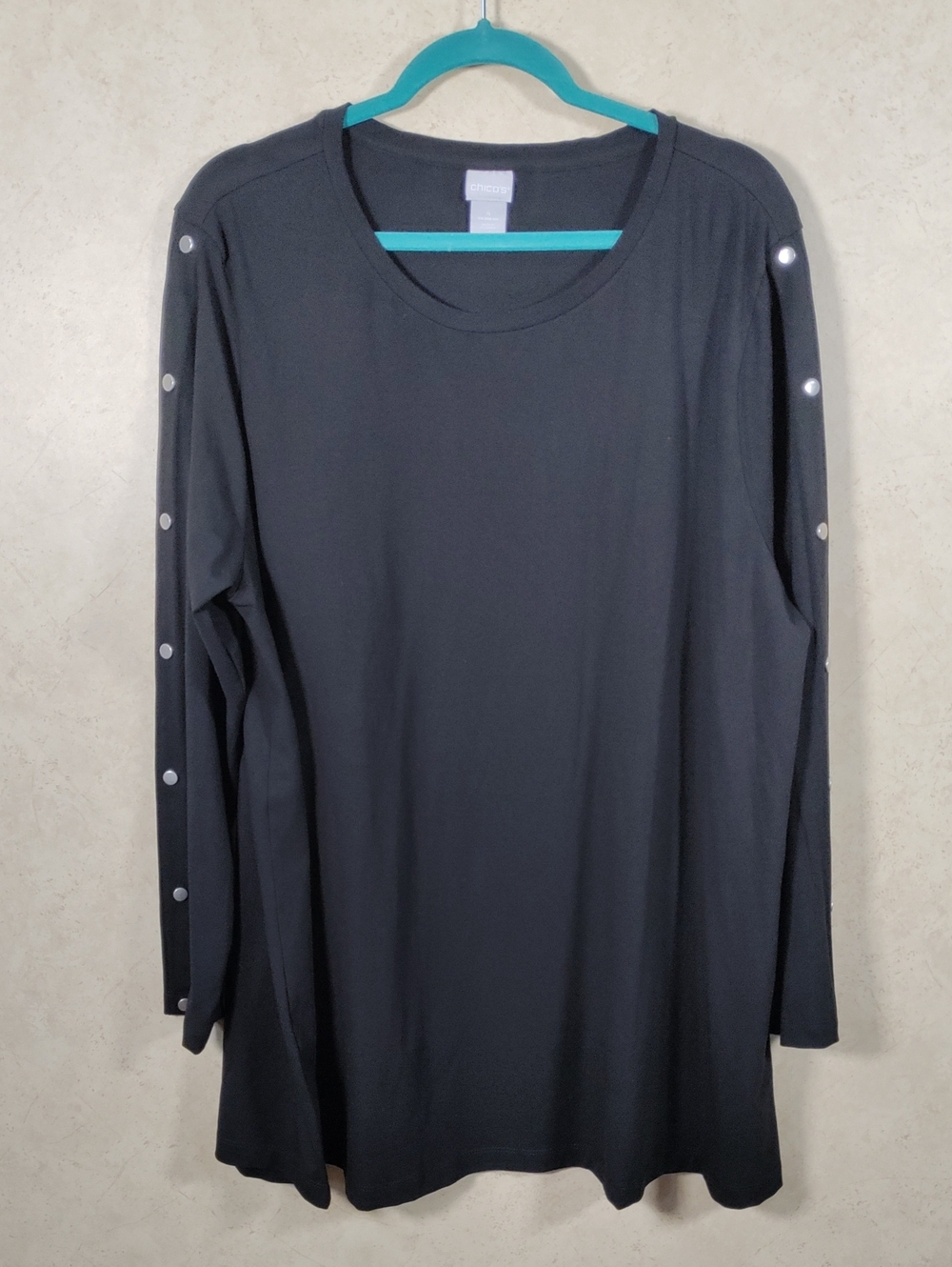I132 Chico's Black Touch Of Cool Long-Sleeve Snap-Accent Tunic 4 XXL